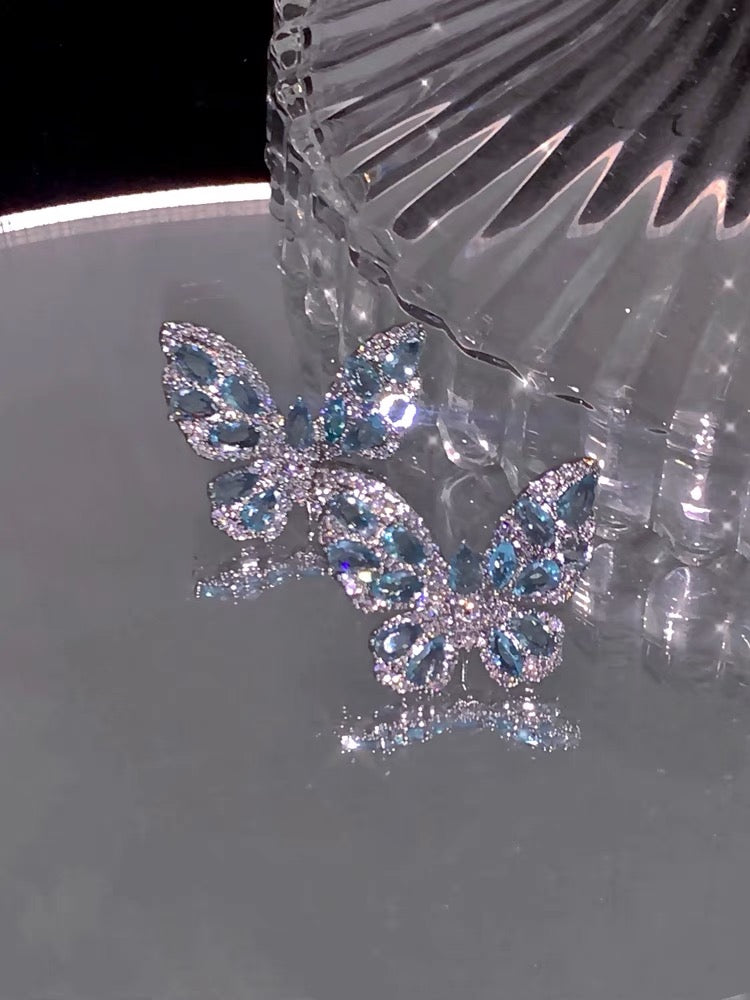 藍鑽石蝴蝶耳環Baby Blue Diamond Butterfly Earrings